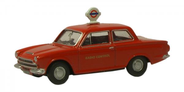 OXFORD CORTINA LONDON TRANSPORT