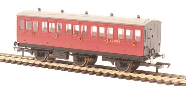 HORNBY BR 6 WHEEL COACH 3RD W/LIHTS