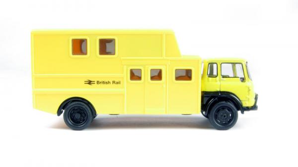 OXFORD BEDFORD TK BRITISH RAIL YEL 2